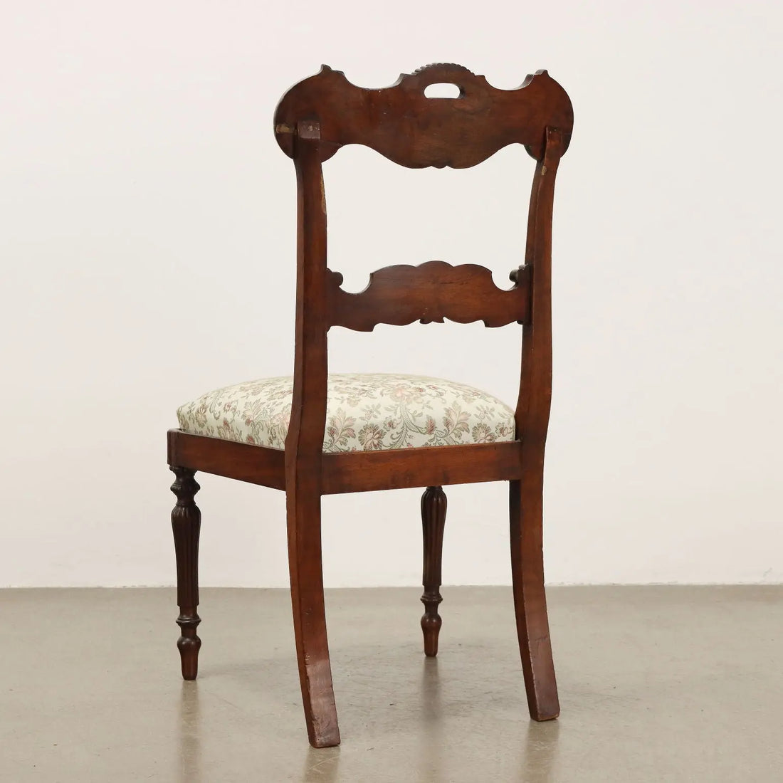 Antique Chairs Restoration Period Carved Mahogany XIX Century - 4 Mahogany Chairs | Antiques | Seating