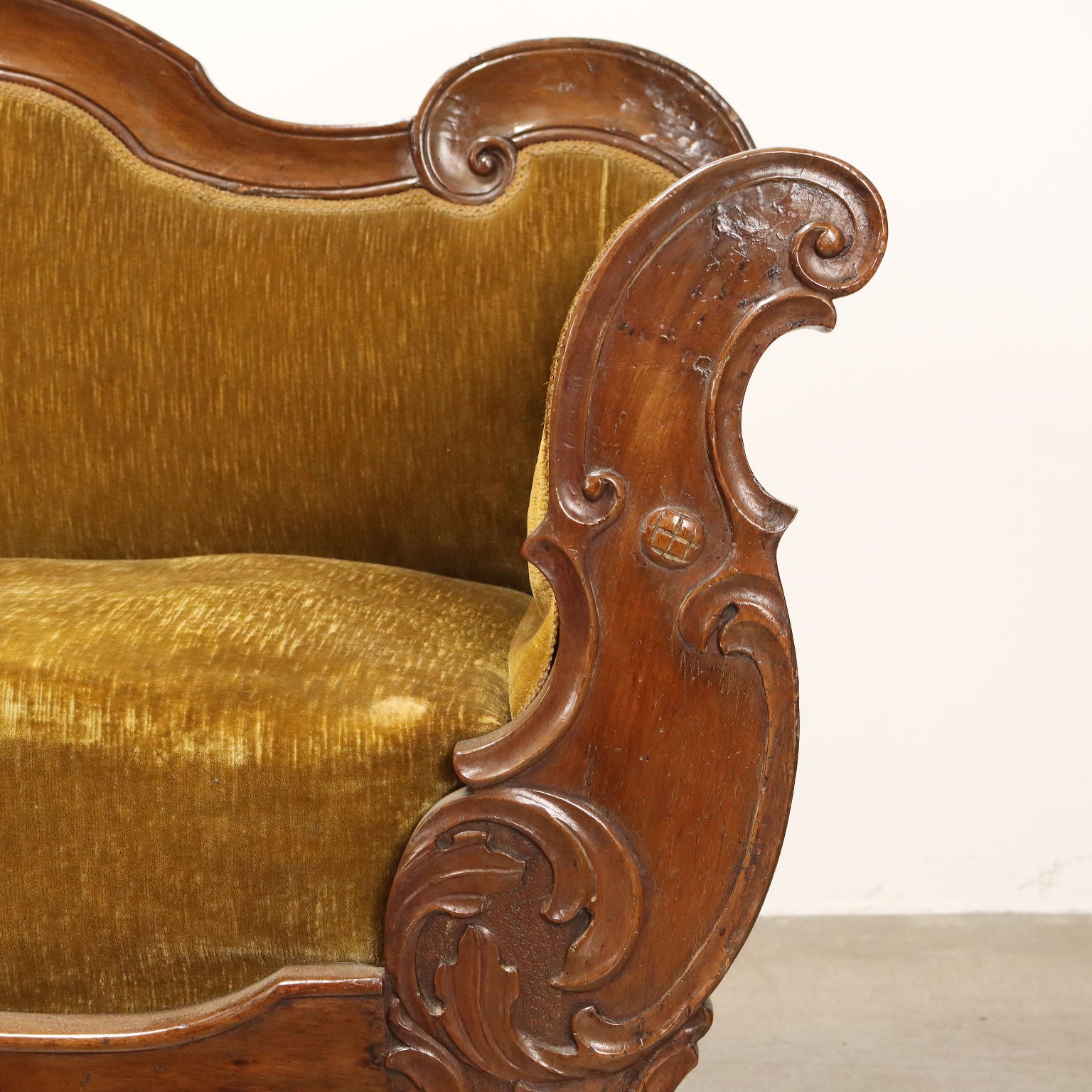  | Antiques  Seating