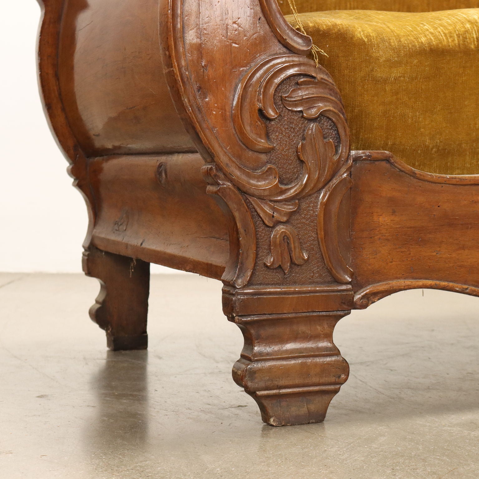  | Antiques  Seating