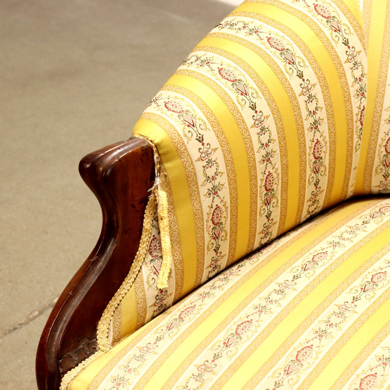  | Antiques  Seating