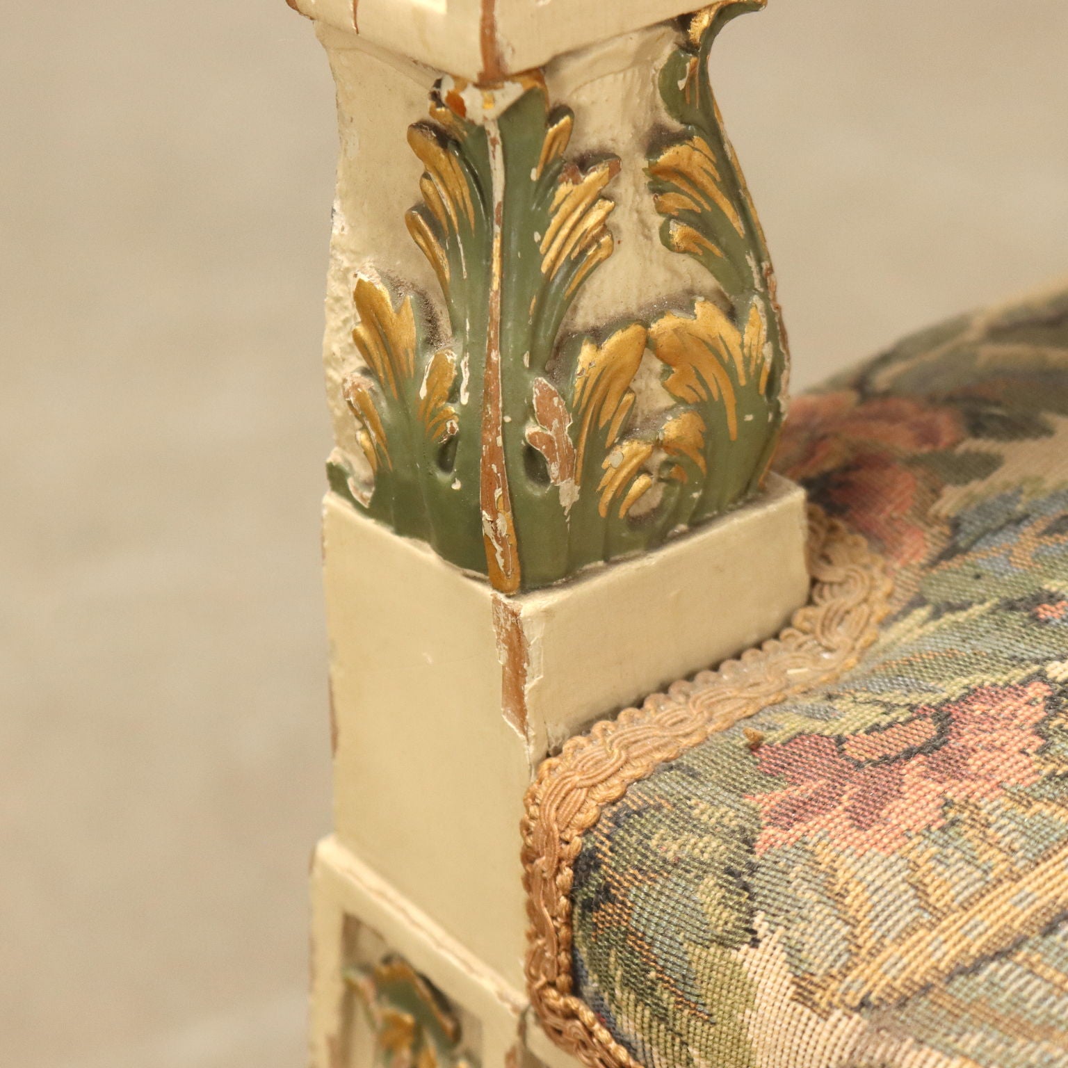  | Antiques  Seating