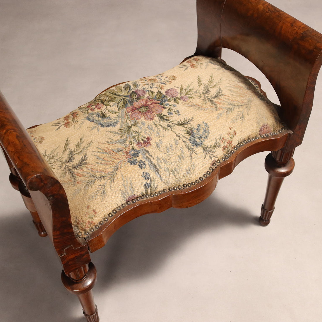  | Antiques  Seating