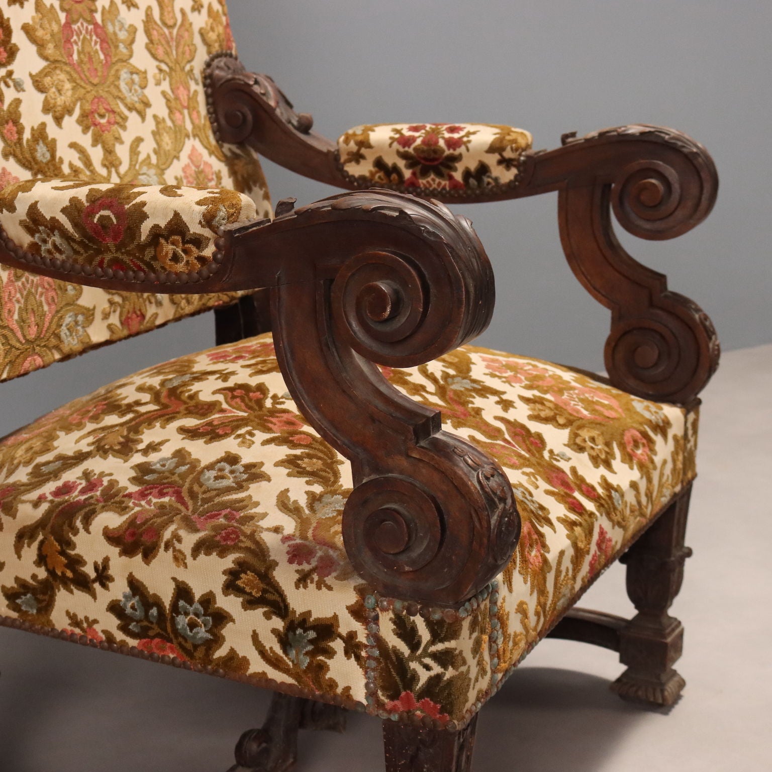  | Antiques  Seating