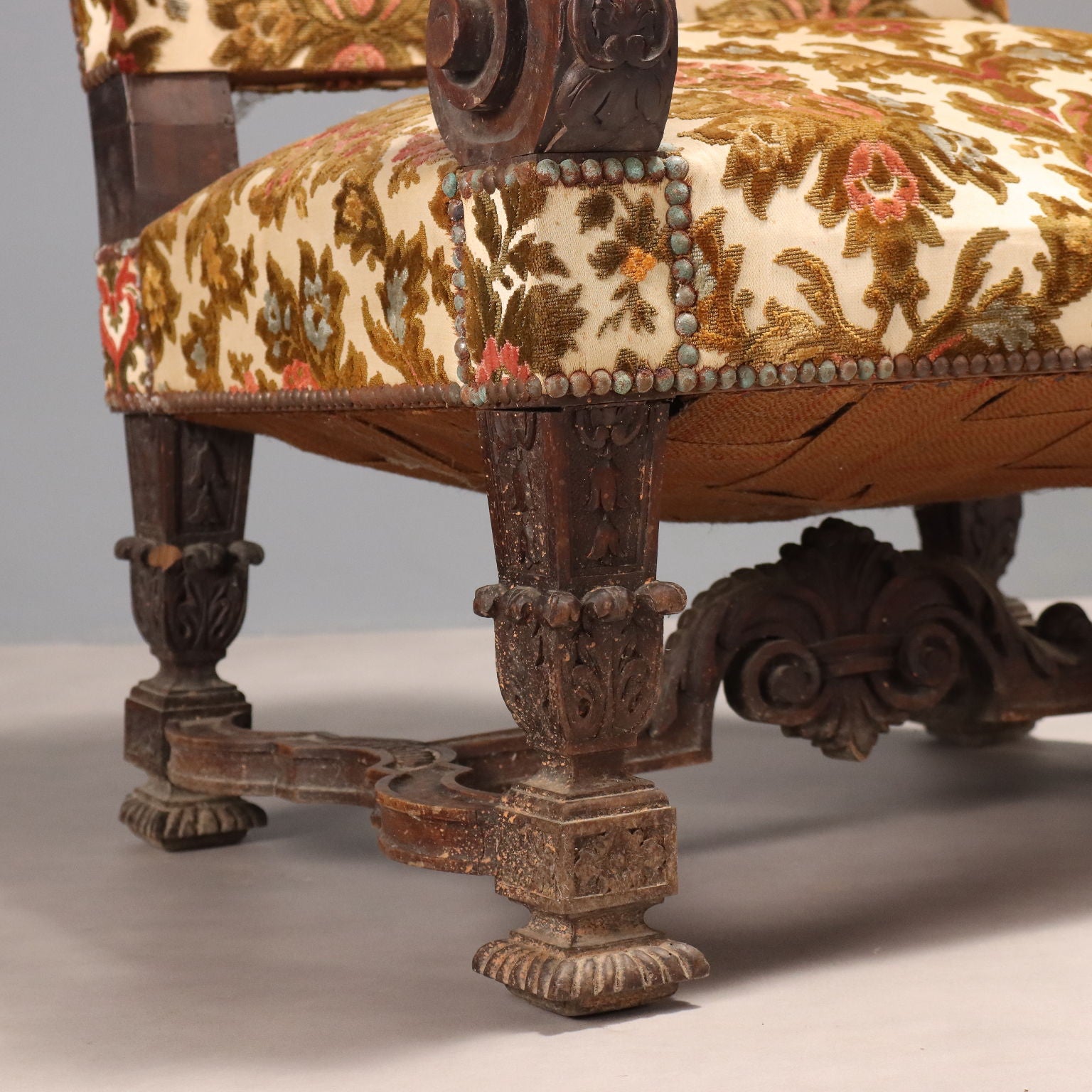  | Antiques  Seating