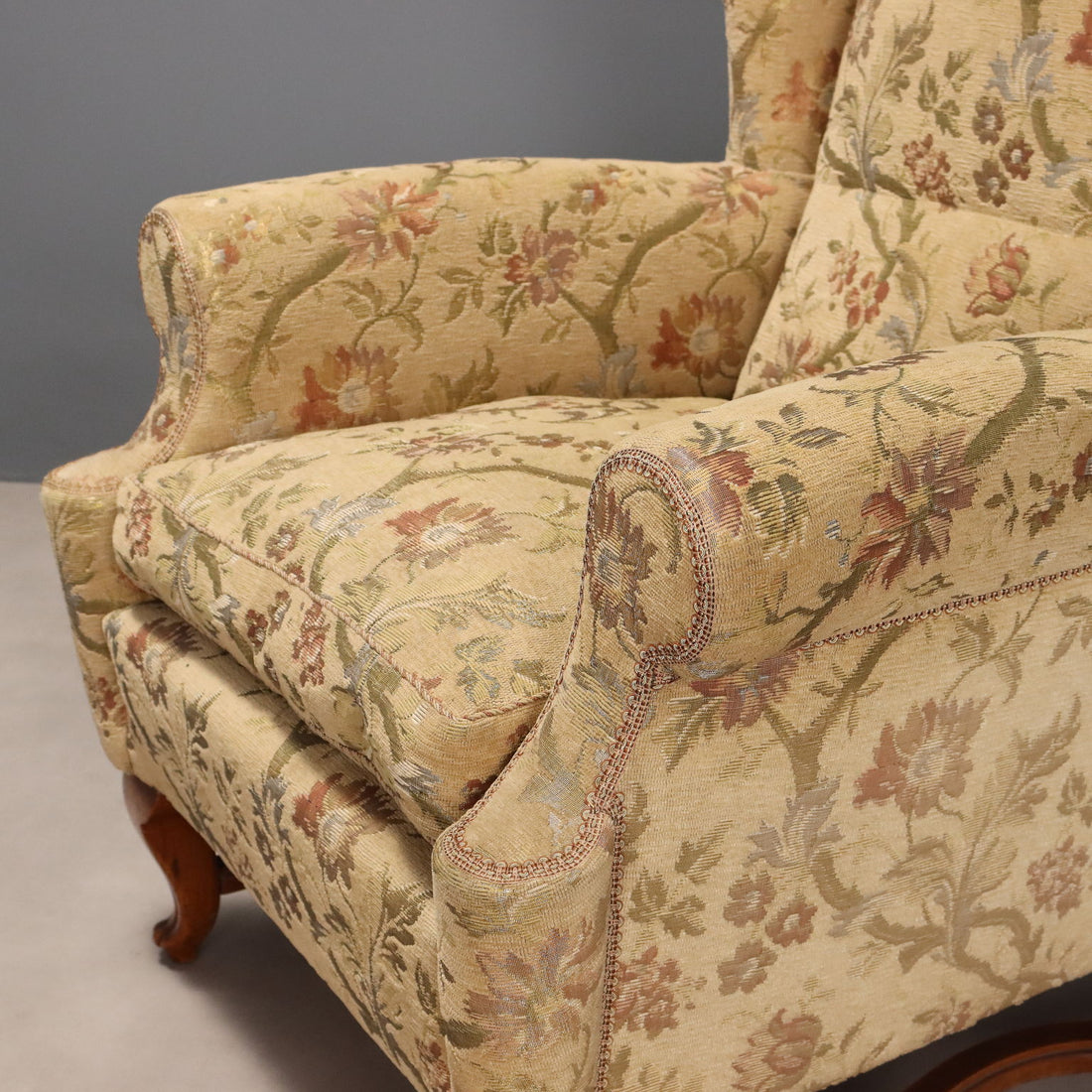  | Antiques  Seating