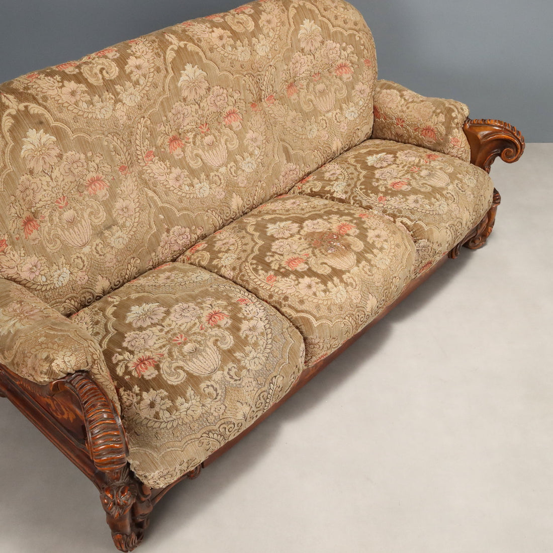  | Antiques  Seating