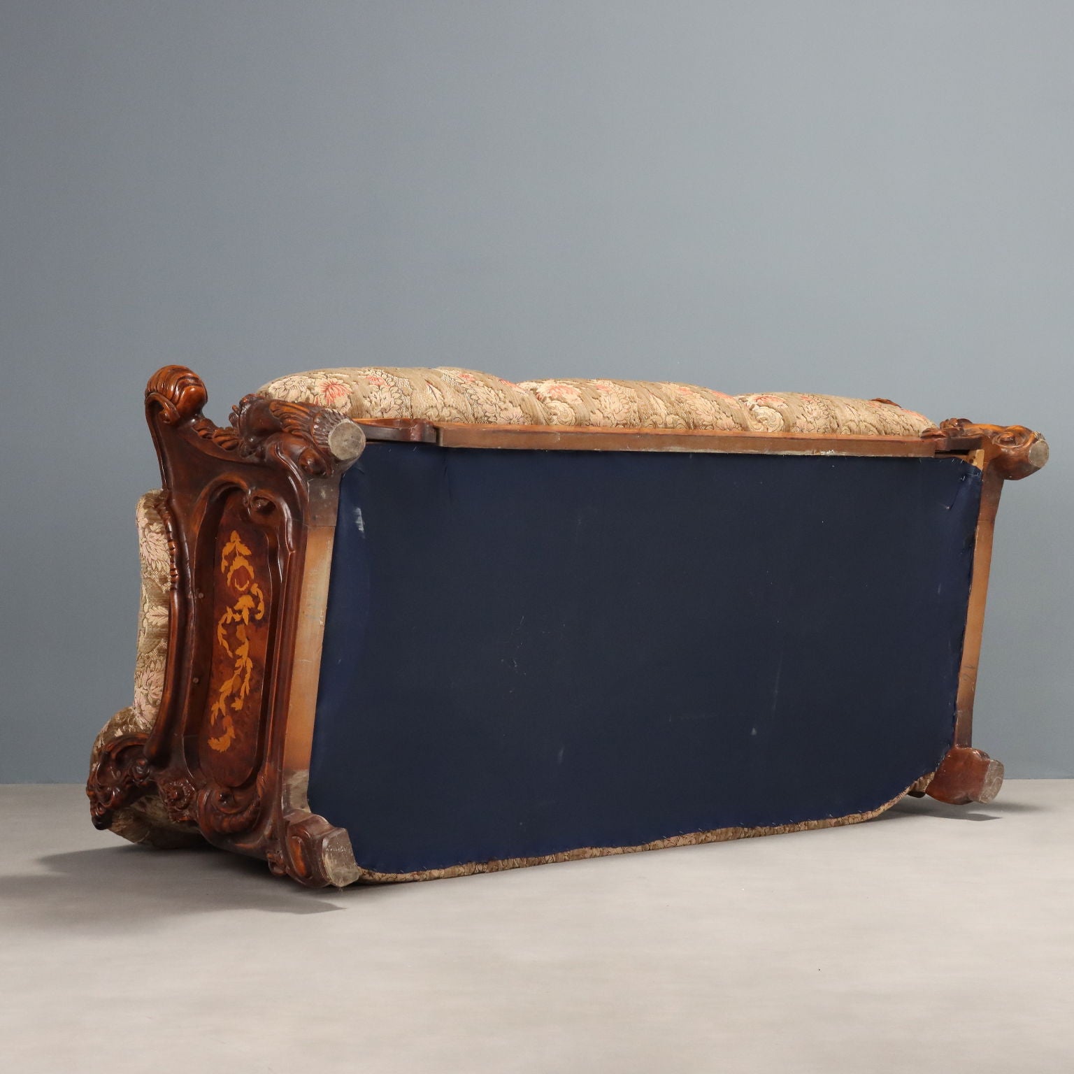  | Antiques  Seating