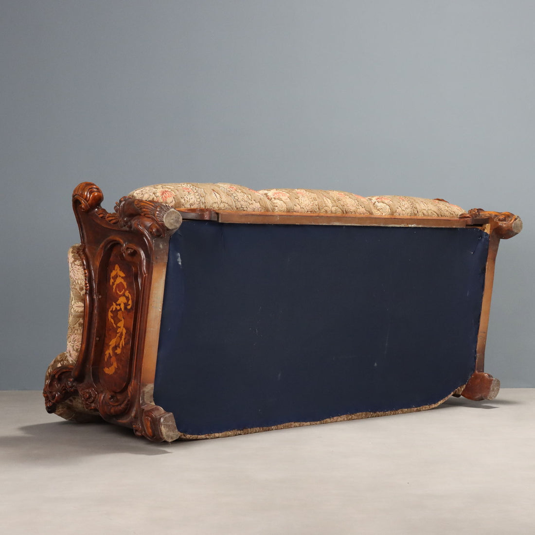  | Antiques  Seating