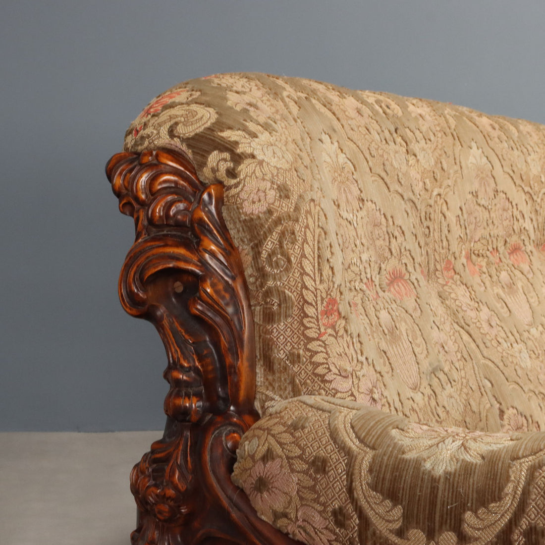  | Antiques  Seating