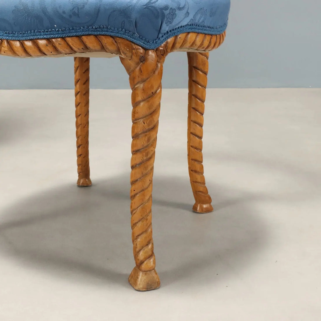 Antique Chairs Carved Beech Padded Seat Italy XIX Century - Italien, XIX Jhd | Antiques | Seating