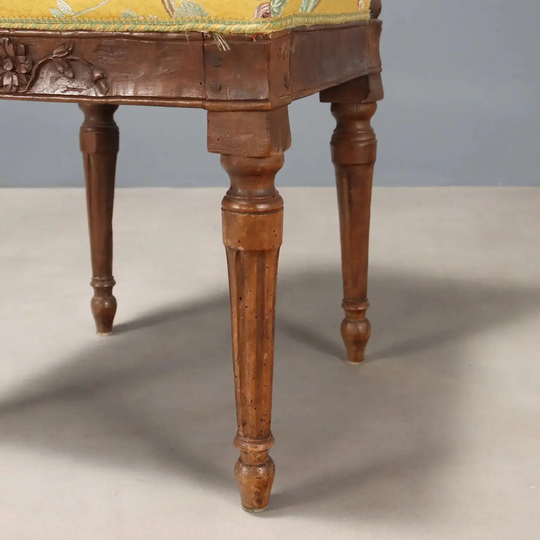 Antique Neoclassical Chairs Walnut Padding Italy XVIII Century