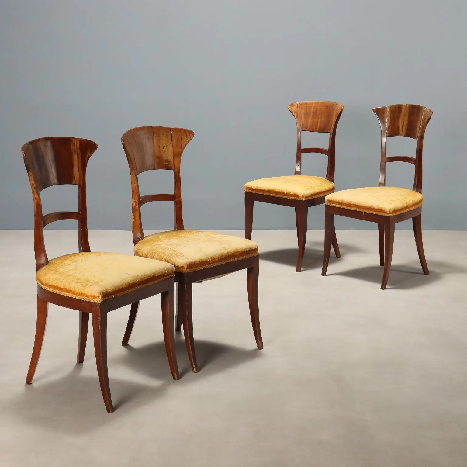 Set of 4 Cherrywood Restoration Chairs - Veneto, 19th Century