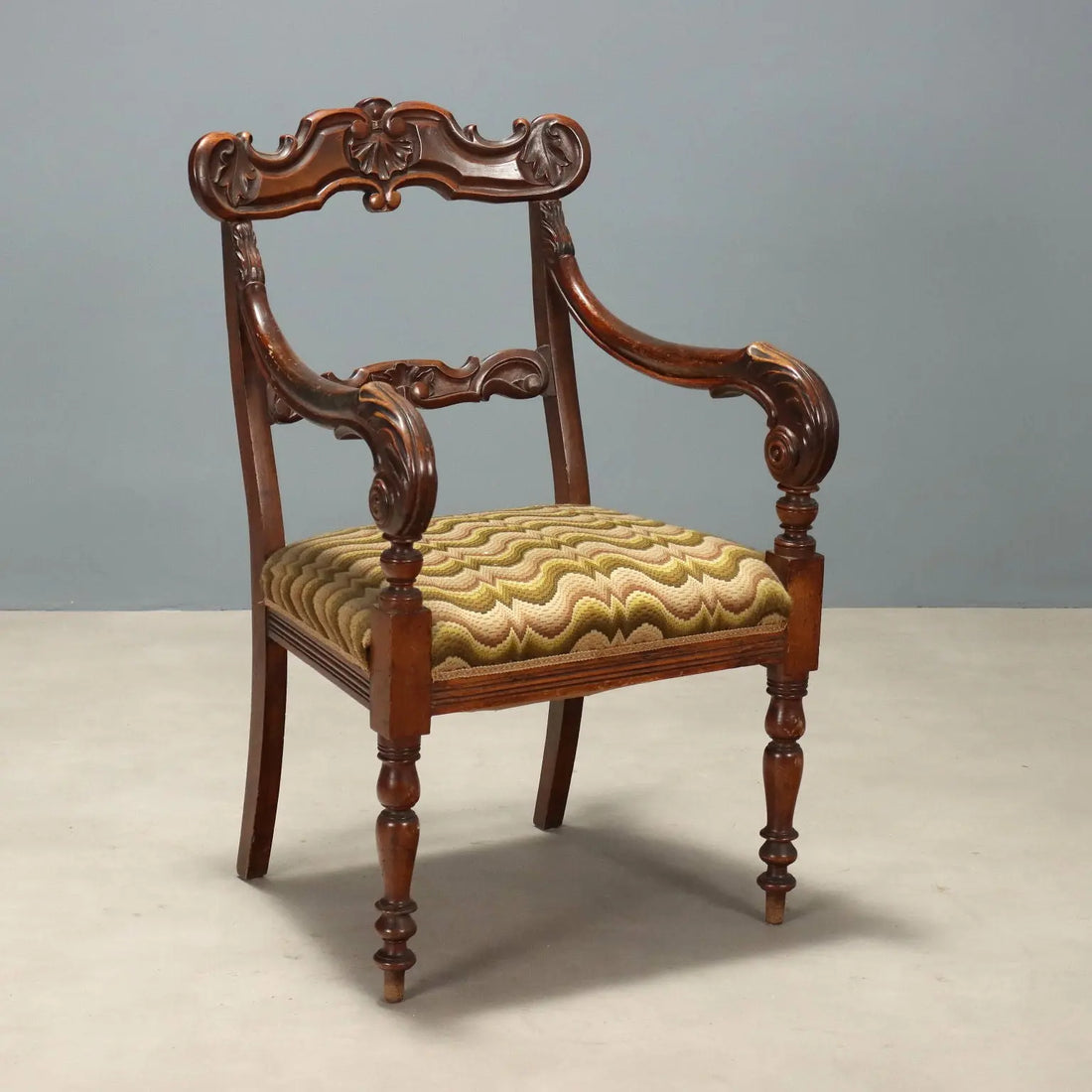 Luigi Filippo Armchair in Walnut - Italy, 19th Century