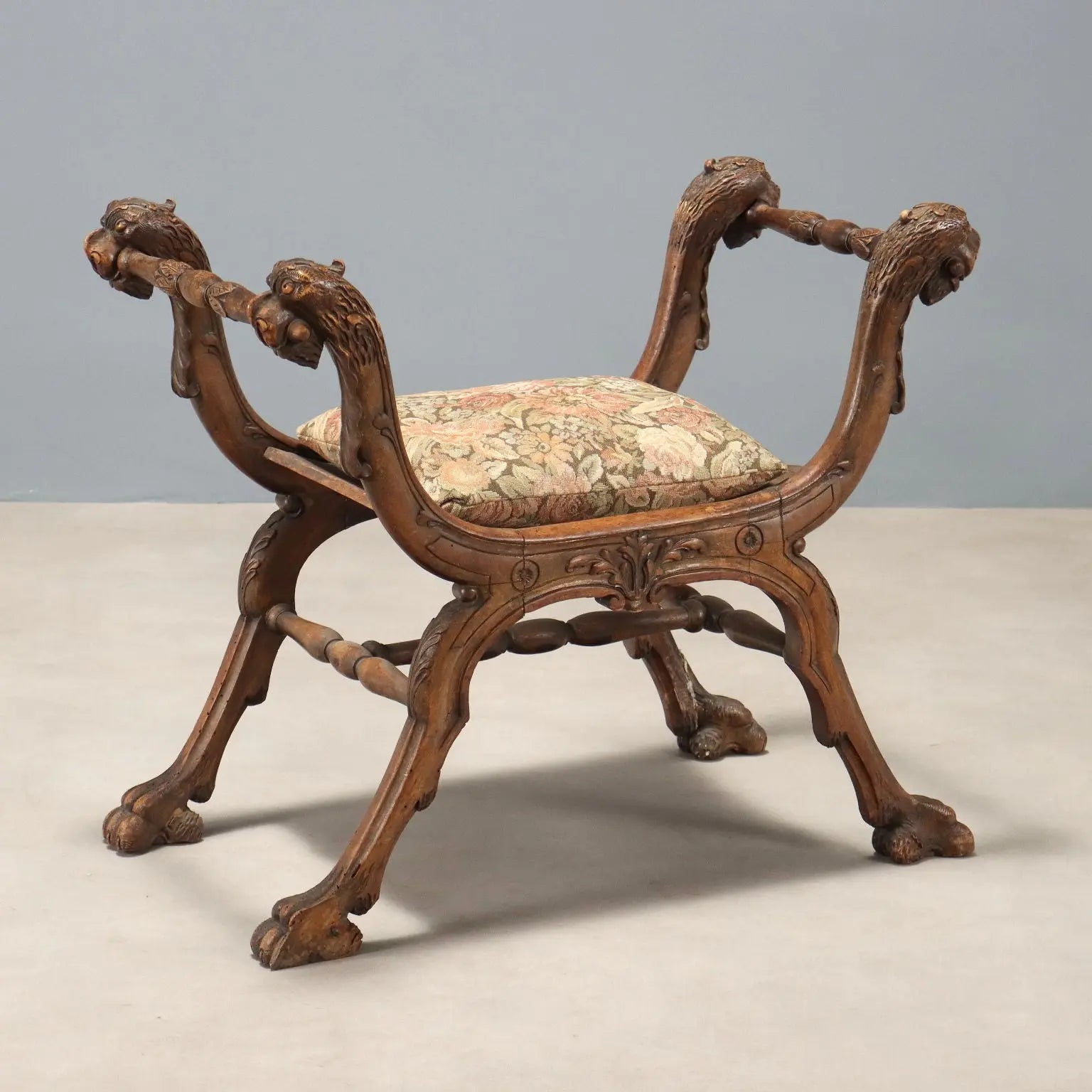 Antique Savonarola Stool Walnut Neo-Renaissance Walnut XIX Century - Italy, Late XIX Century | Antiques | Seating
