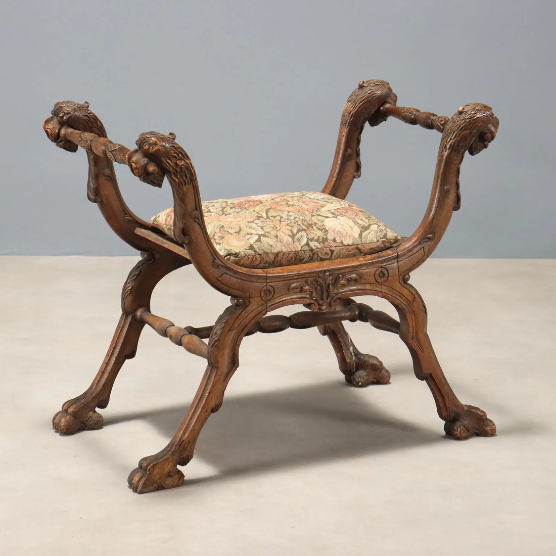 Antique Savonarola Stool Walnut Neo-Renaissance Walnut XIX Century - Italy, Late XIX Century | Antiques | Seating