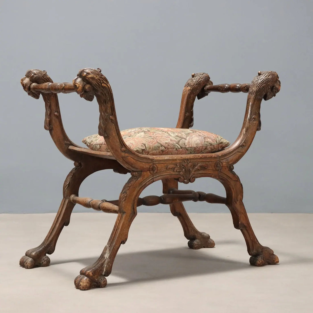 Antique Savonarola Stool Walnut Neo-Renaissance Walnut XIX Century - Italy, Late XIX Century | Antiques | Seating