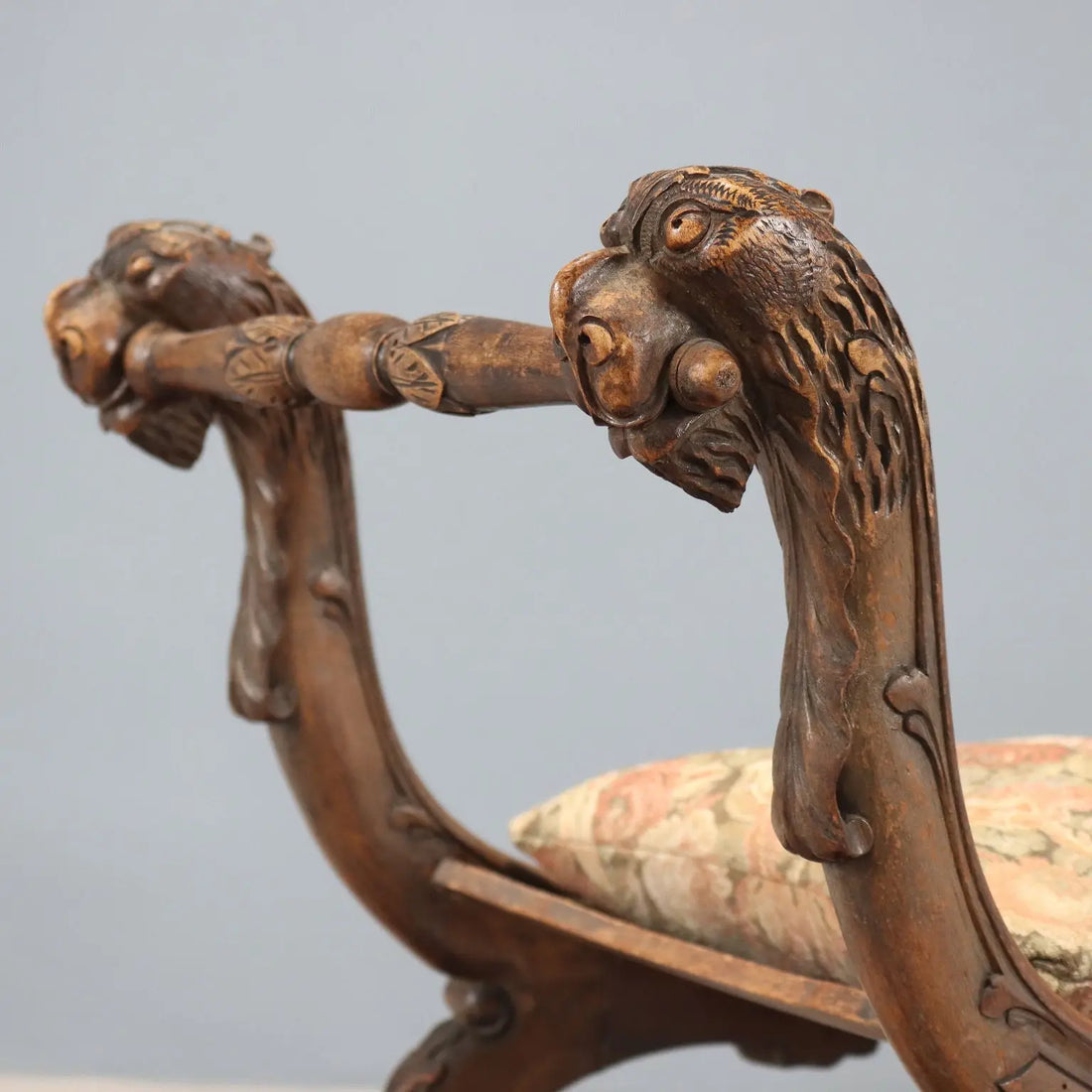 Antique Savonarola Stool Walnut Neo-Renaissance Walnut XIX Century - Italy, Late XIX Century | Antiques | Seating