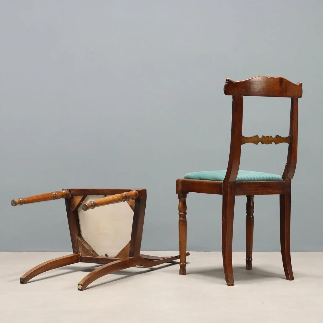 Louis Philippe Walnut Chairs - Italy 19th Century