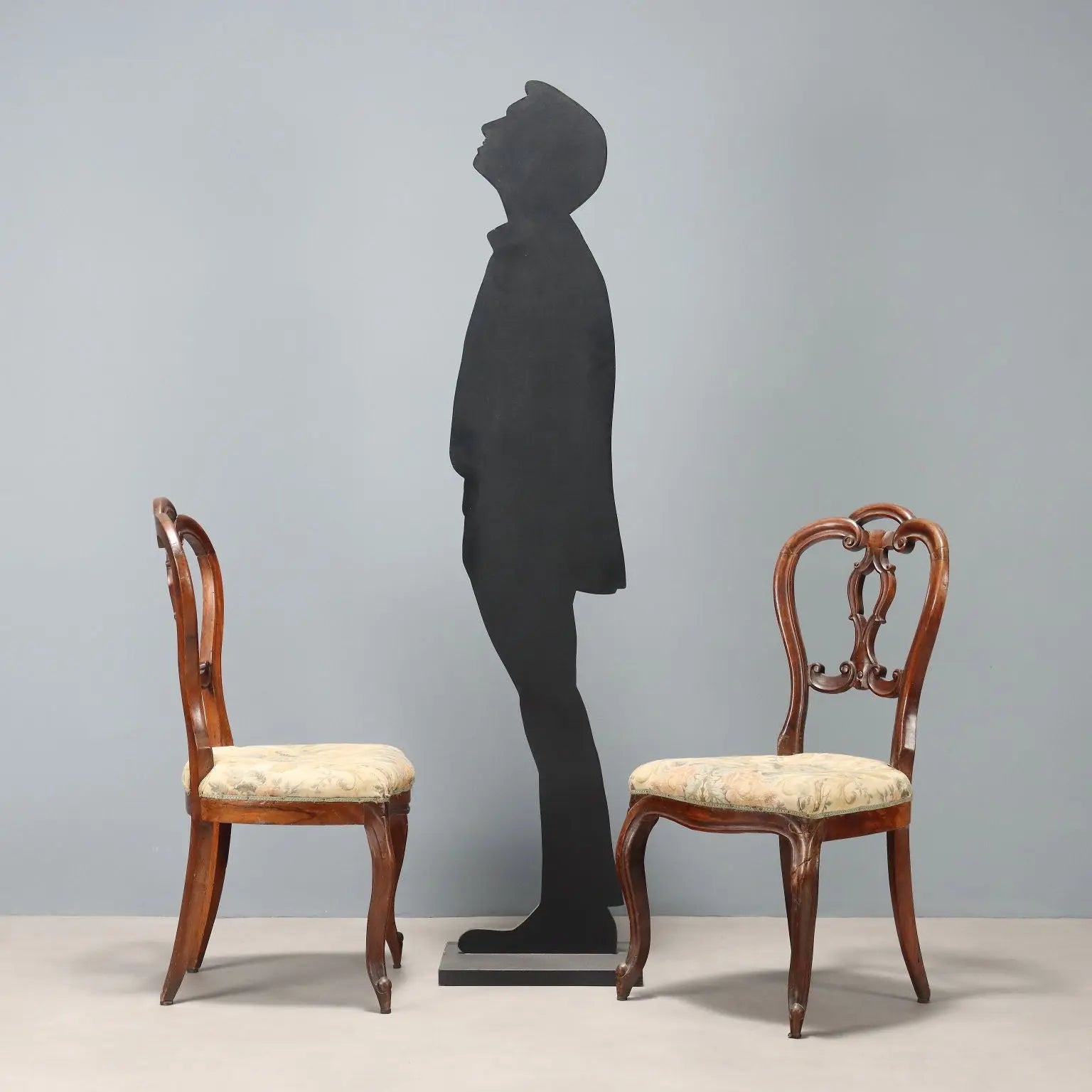 Luigi Filippo Walnut Chairs - Italy 19th Century