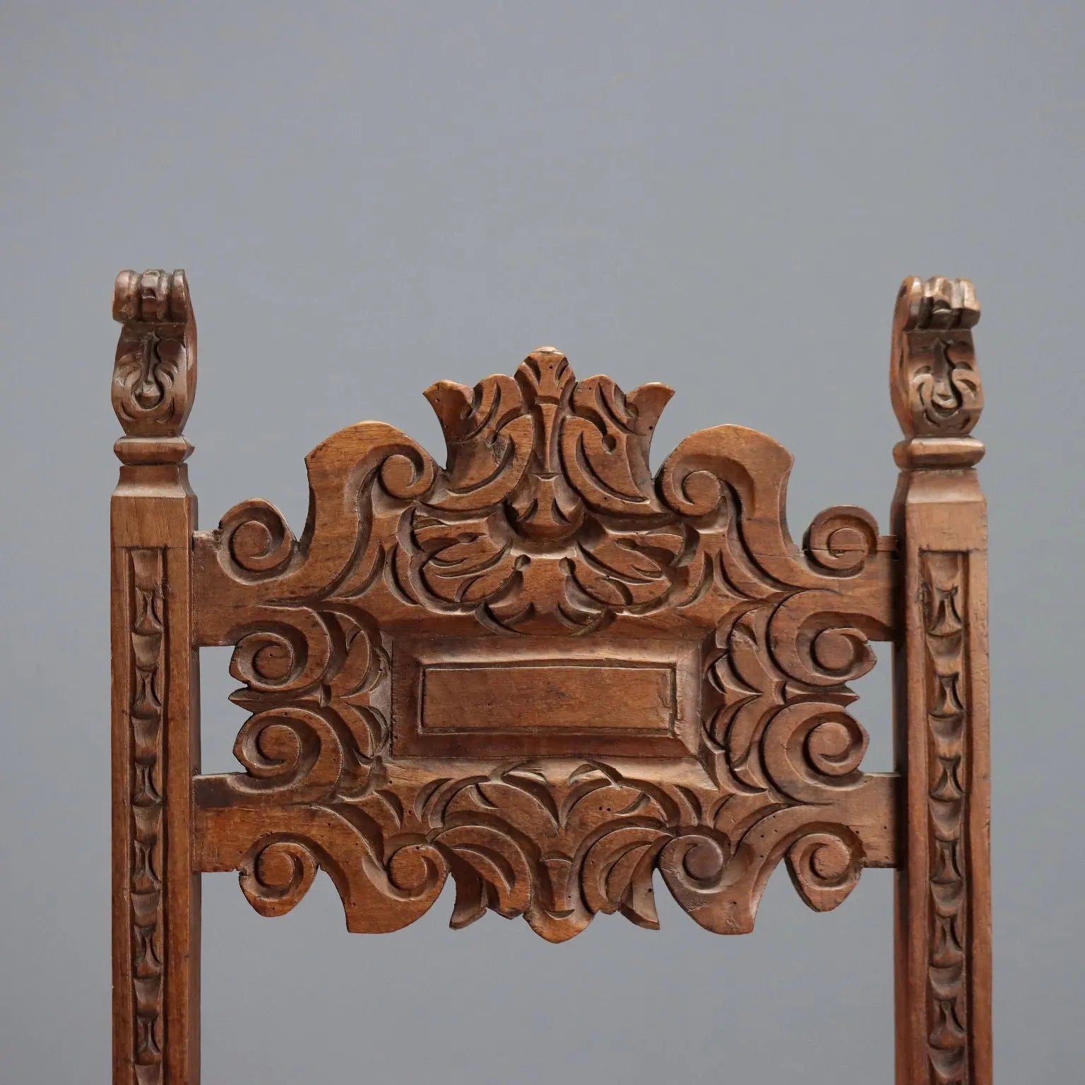 Baroque Walnut Chair - Italy 17th Century