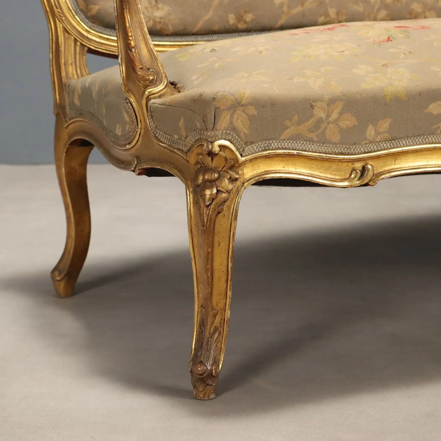 Barocchetto Sofa in Gilded Wood - Italy 1800s