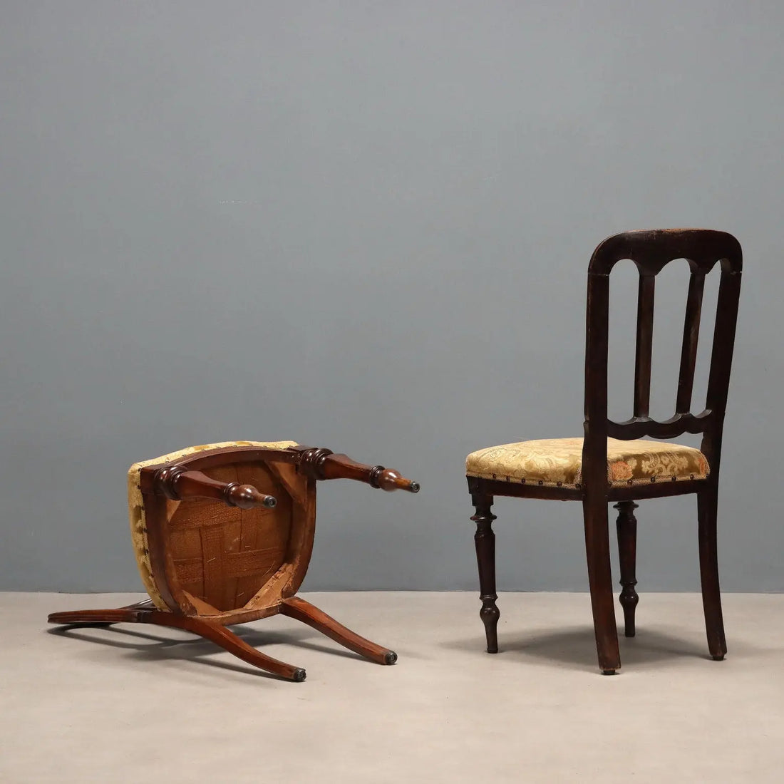 Antique Chairs Walnut Padded Seat Italy Late XIX Century - Italy, Late XIX Century | Antiques | Seating