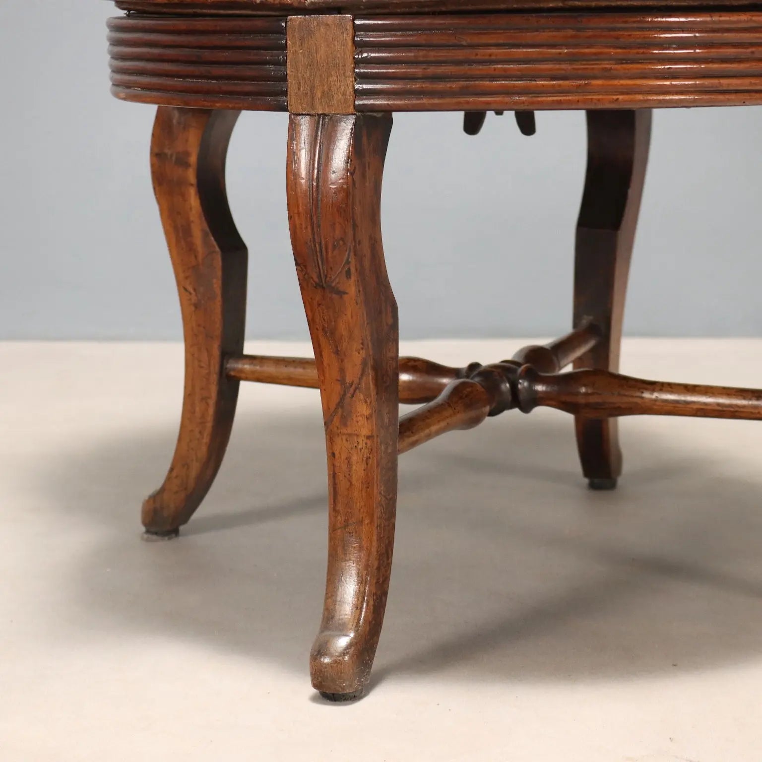 Antique Armchair with Pouf Walnut Fabric Italy XIX Century - Italy, XIX Century | Antiques | Seating
