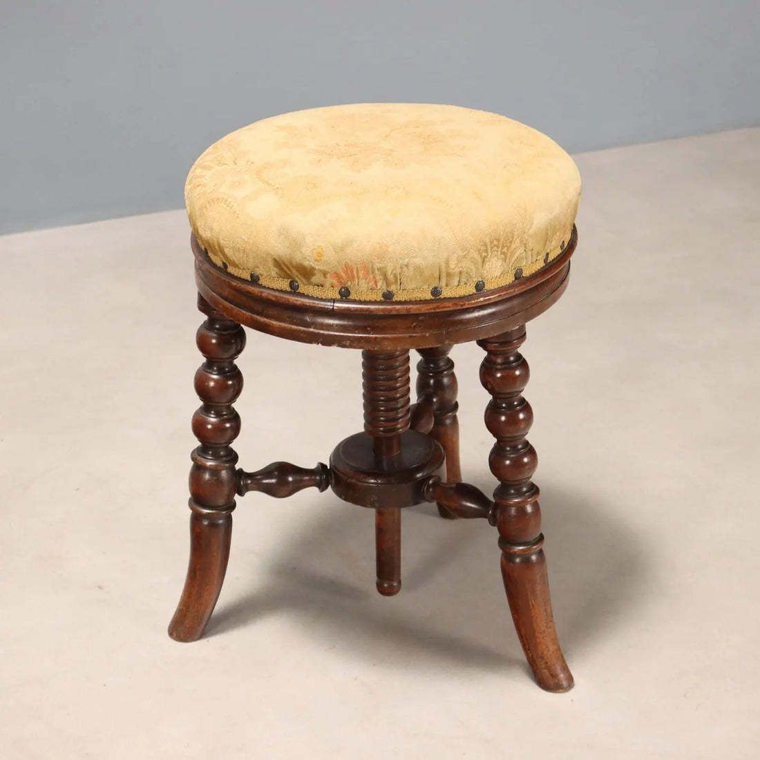 Antique Armchair with Pouf Walnut Fabric Italy XIX Century - Italy, XIX Century | Antiques | Seating