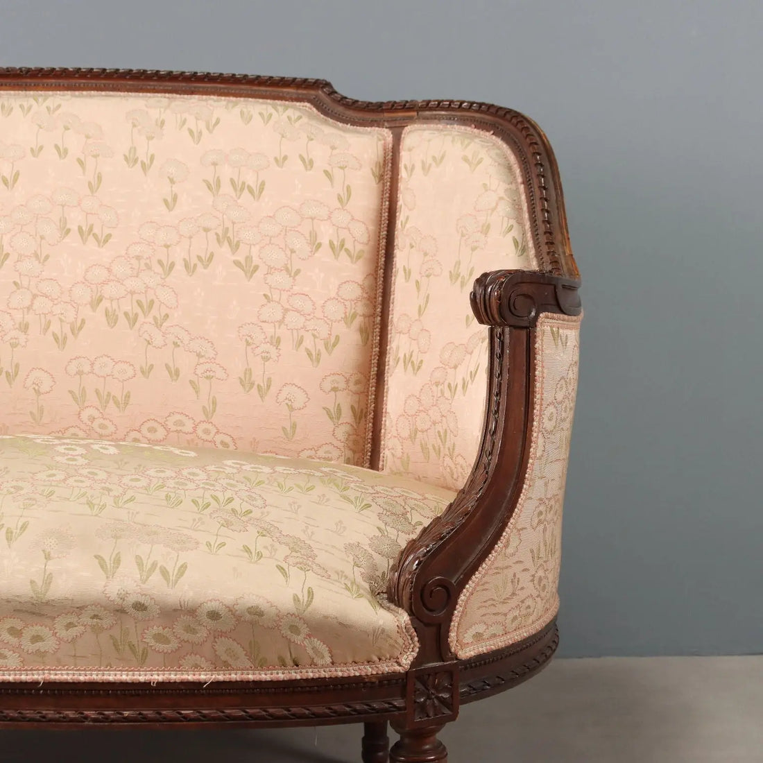 Antique Sofa Neoclassical Style Walnut Carvings XIX Century - Italy, Late XIX Century | Antiques | Seating