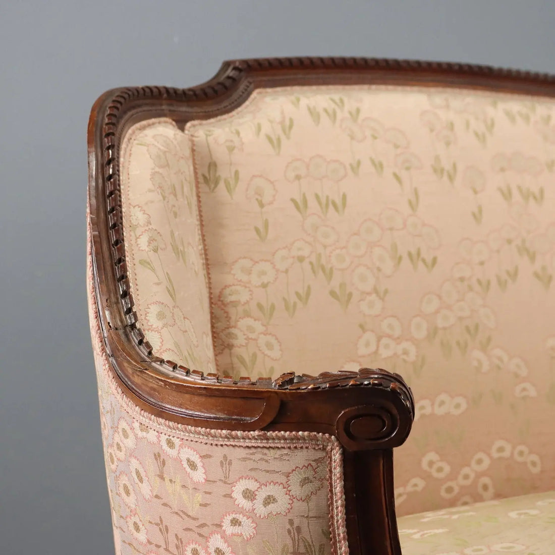 Antique Sofa Neoclassical Style Walnut Carvings XIX Century - Italy, Late XIX Century | Antiques | Seating