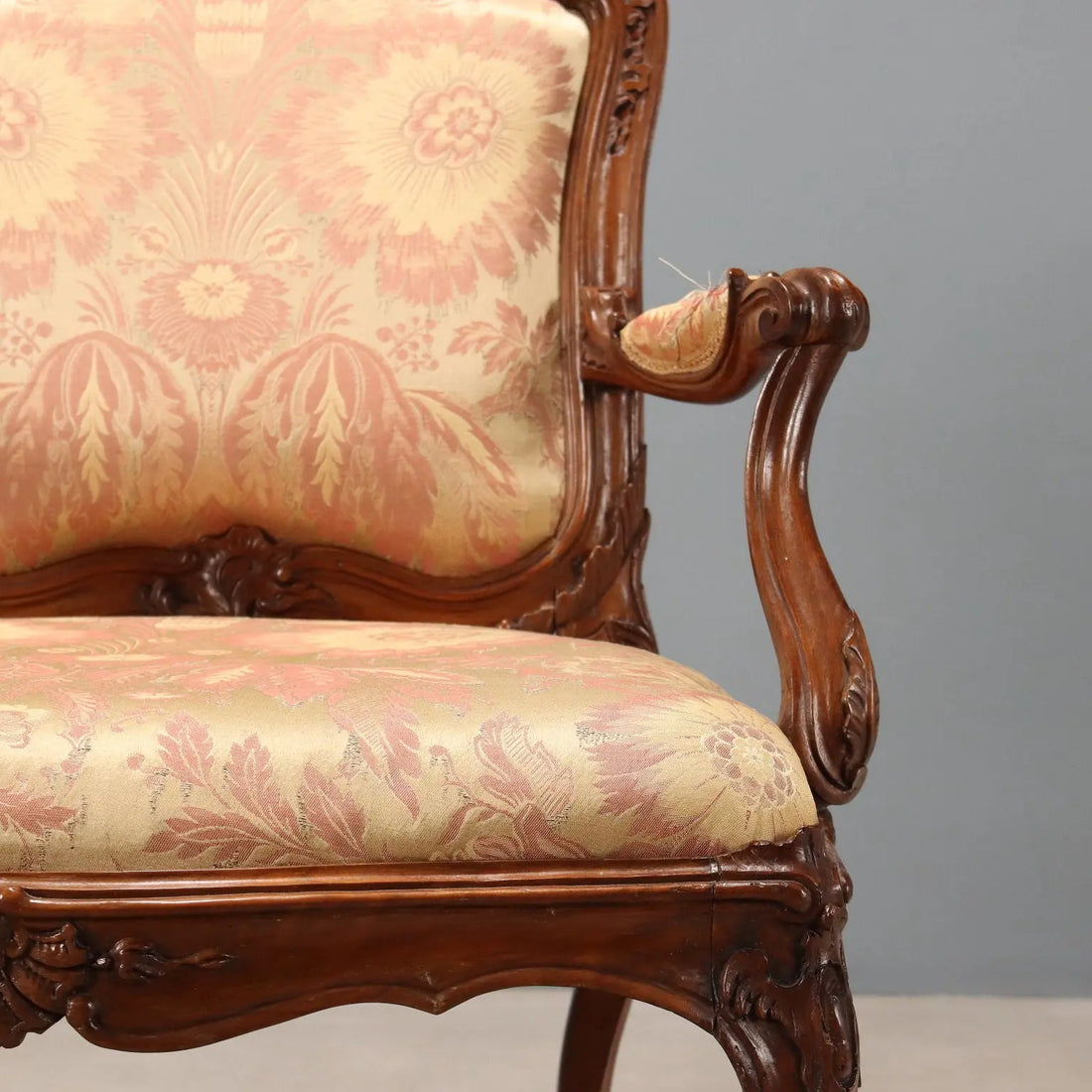 Antique Armchair Baroque Walnut Fabric Genoa XVIII Century - Genoa, Mid XVIII Century | Antiques | Seating