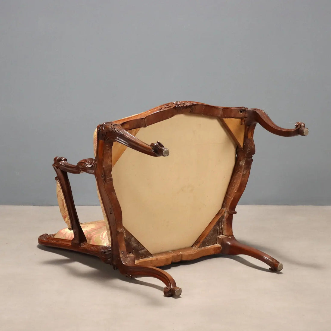 Antique Armchair Baroque Walnut Fabric Genoa XVIII Century - Genoa, Mid XVIII Century | Antiques | Seating