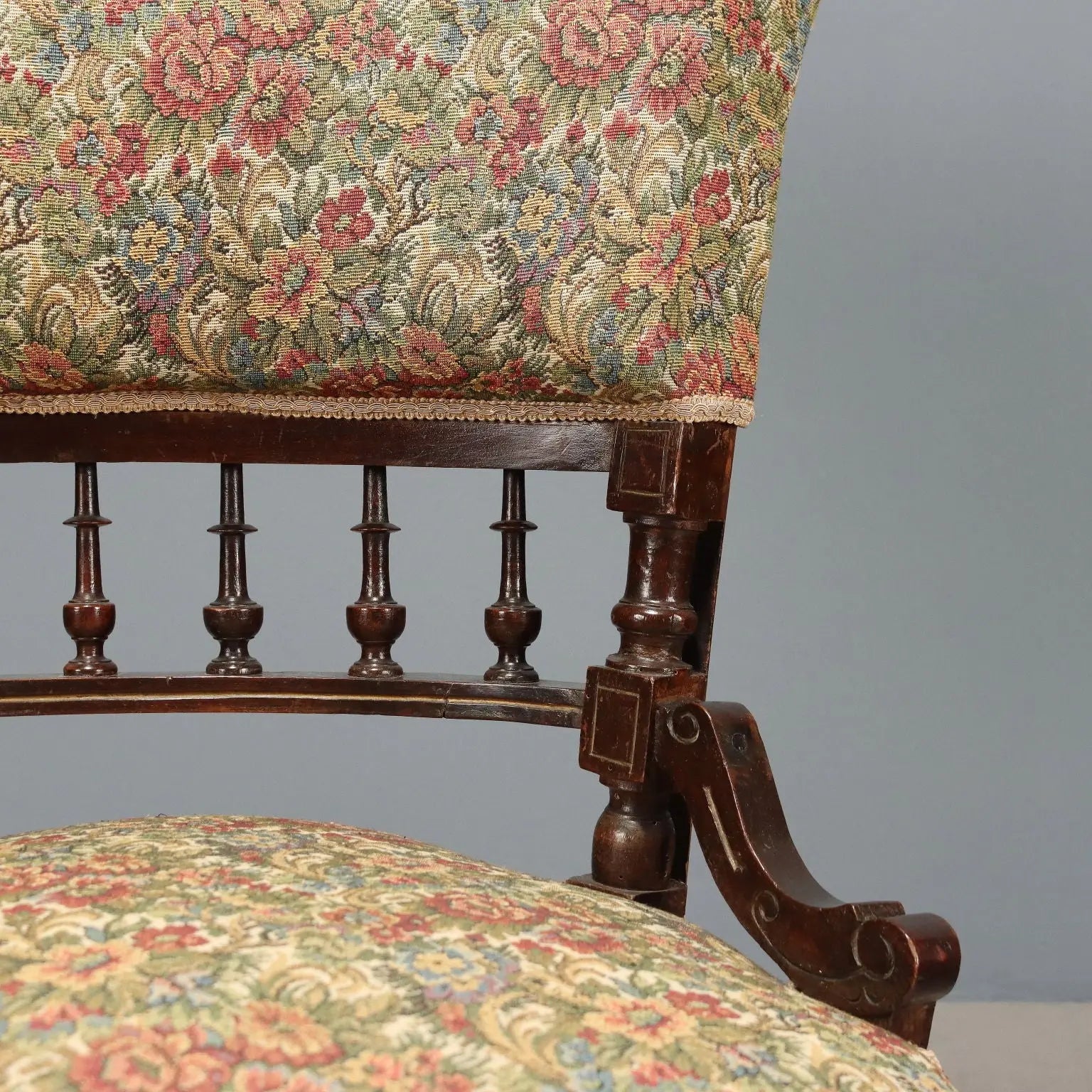 Antique Victorian Armchair with Pouf Fabric England XIX Century - England, Mid XIX Century | Antiques | Seating