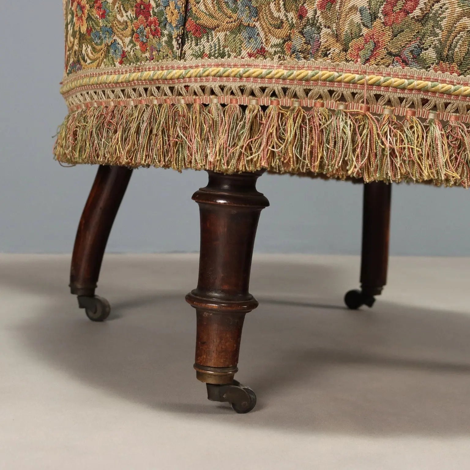 Antique Victorian Armchair with Pouf Fabric England XIX Century - England, Mid XIX Century | Antiques | Seating