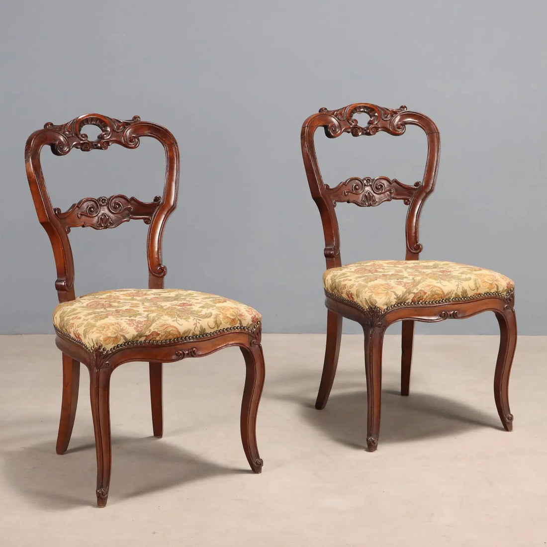 Antique Chairs Louis Philippe Walnut Fabric XIX Century - Italy, XIX Century | Antiques | Seating