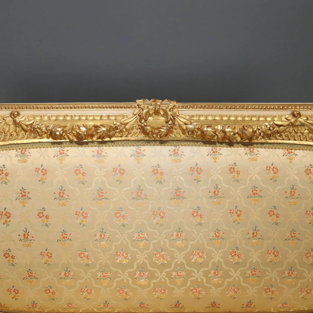Antique Sofa Neoclassical Style Lacquered Wood Italy XIX Century - Italy, Late XIX Century | Antiques | Seating