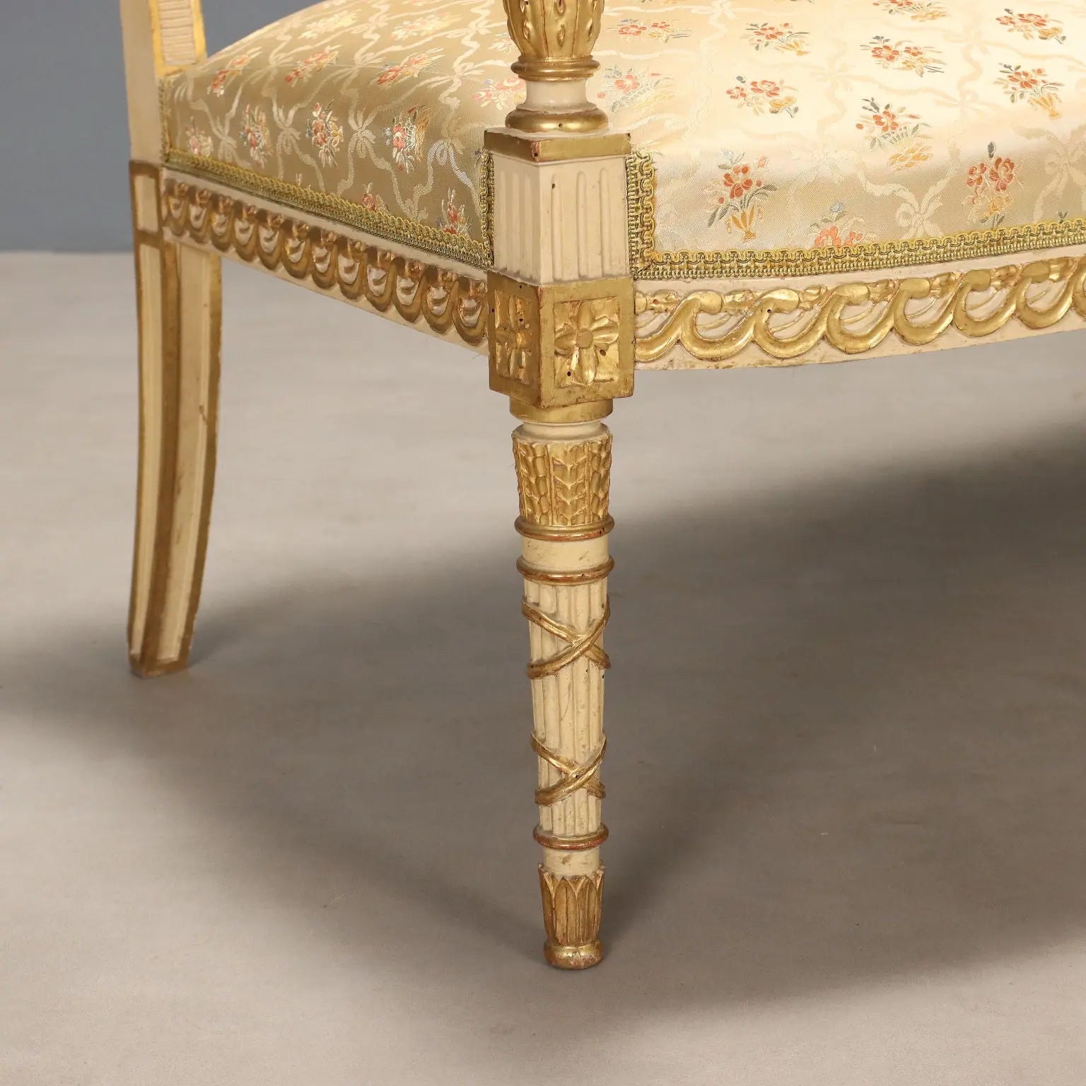 Antique Sofa Neoclassical Style Lacquered Wood Italy XIX Century - Italy, Late XIX Century | Antiques | Seating