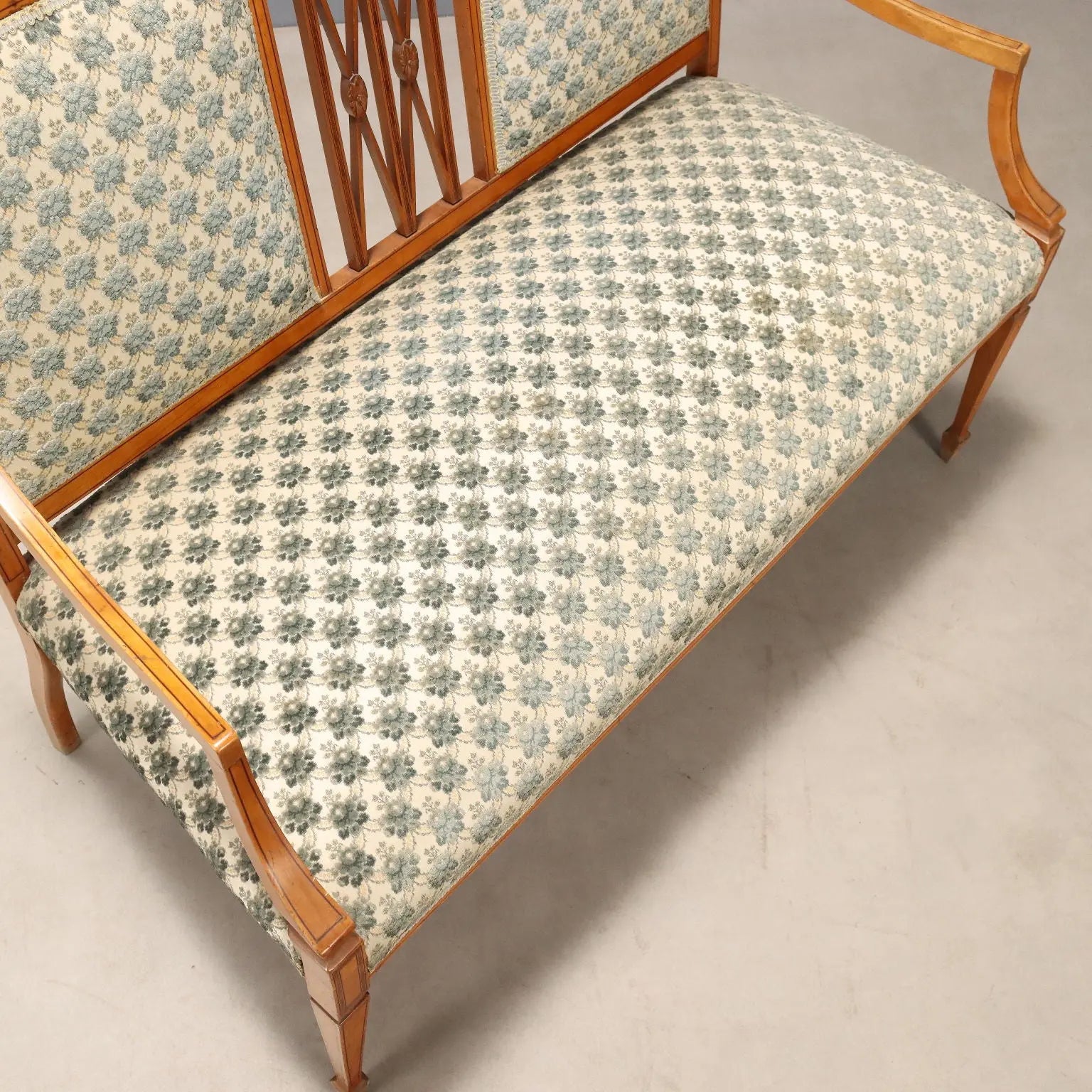 Antique Victorian Sofa Mahogany Fabric United Kingdom XIX Century - England, Mid XIX Century | Antiques | Seating