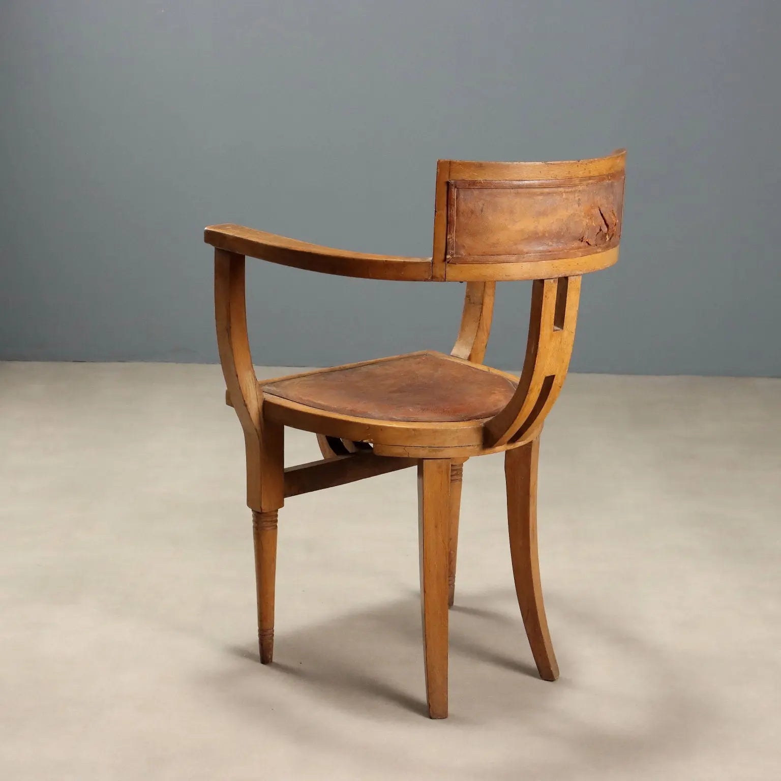 Art Nouveau Oak Armchair, Italy Early 20th Century