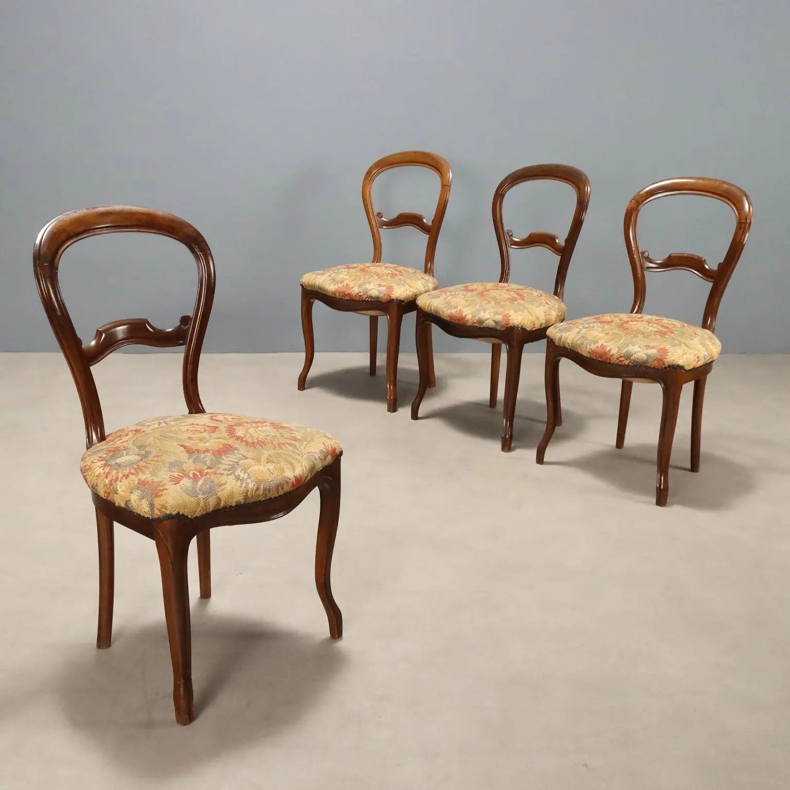 Antique Chairs Louis Philippe Walnut Italy XIX Century - Italy, Mid XIX Century | Antiques | Seating