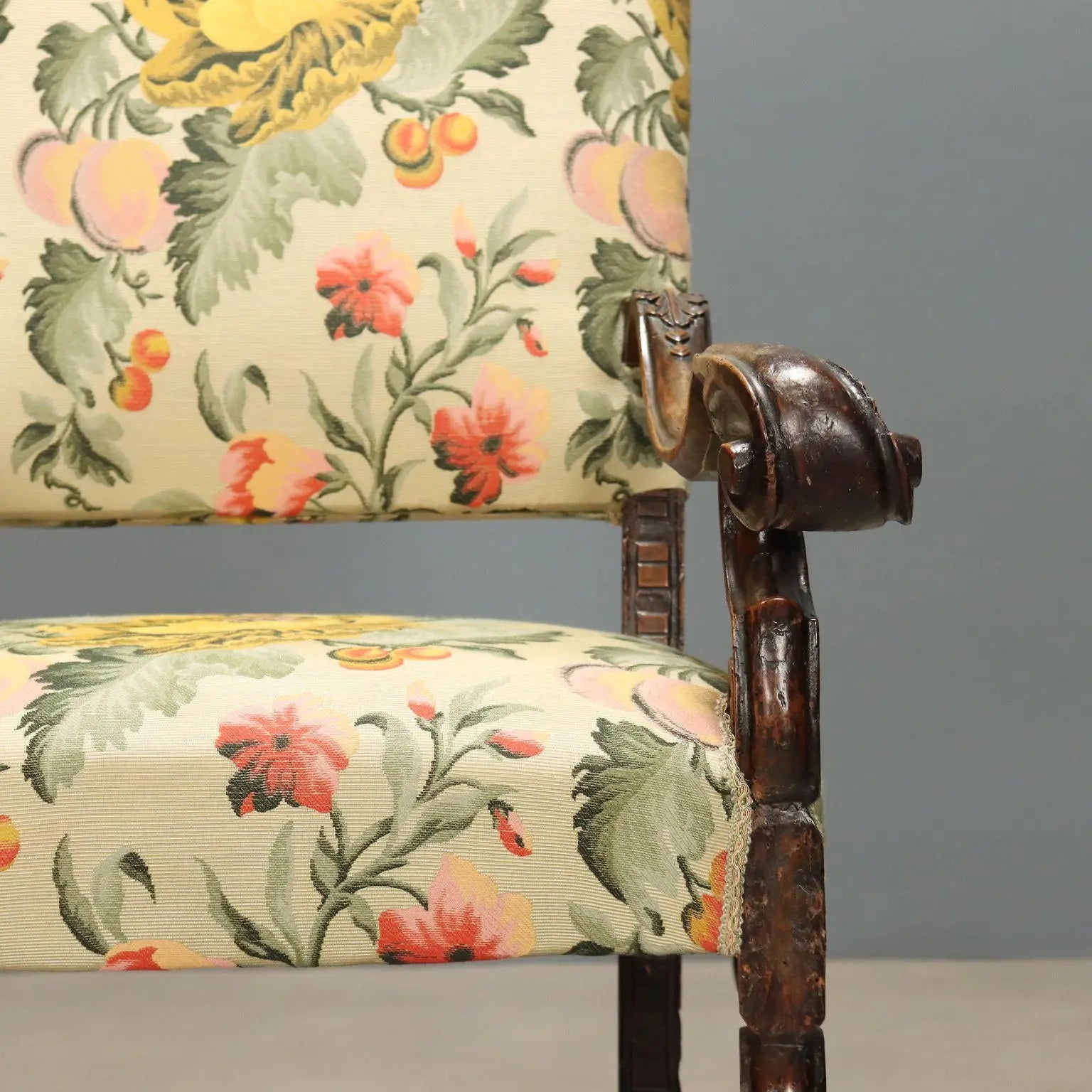 Antique Baroque Armchair Walnut Fabric Italy XVIII Century - Italy, Early XVIII Century | Antiques | Seating