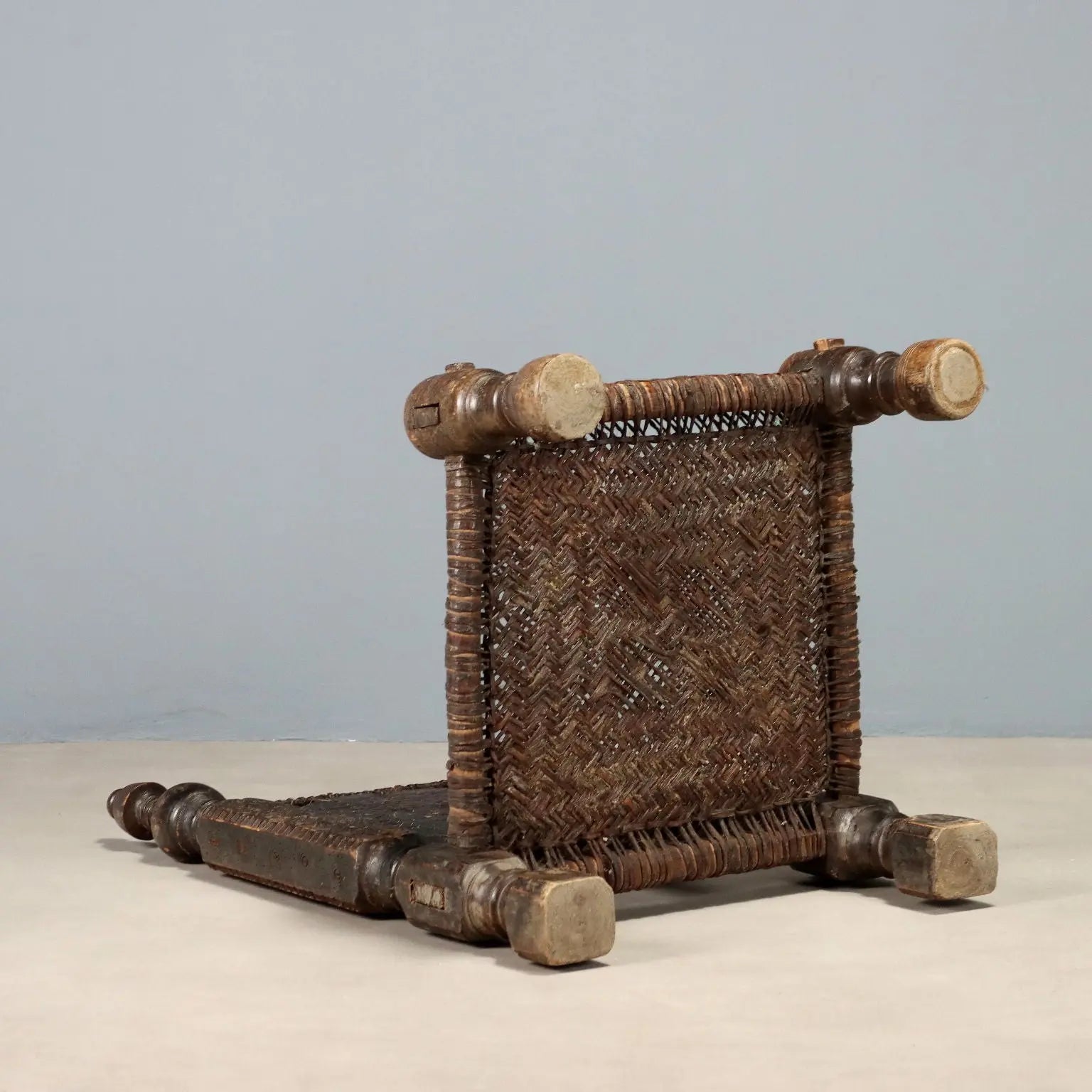 Antique Ethnic Chair Exotic Wood Leather Pakistan '800 - Pakistan, XIX Century | Antiques | Seating