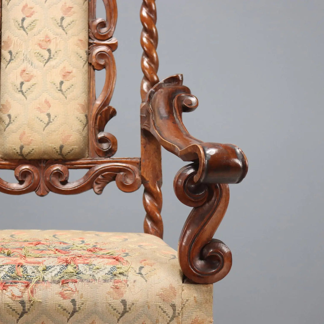 Antique Baroque Armchairs Walnut Fabric Italy XVII Century