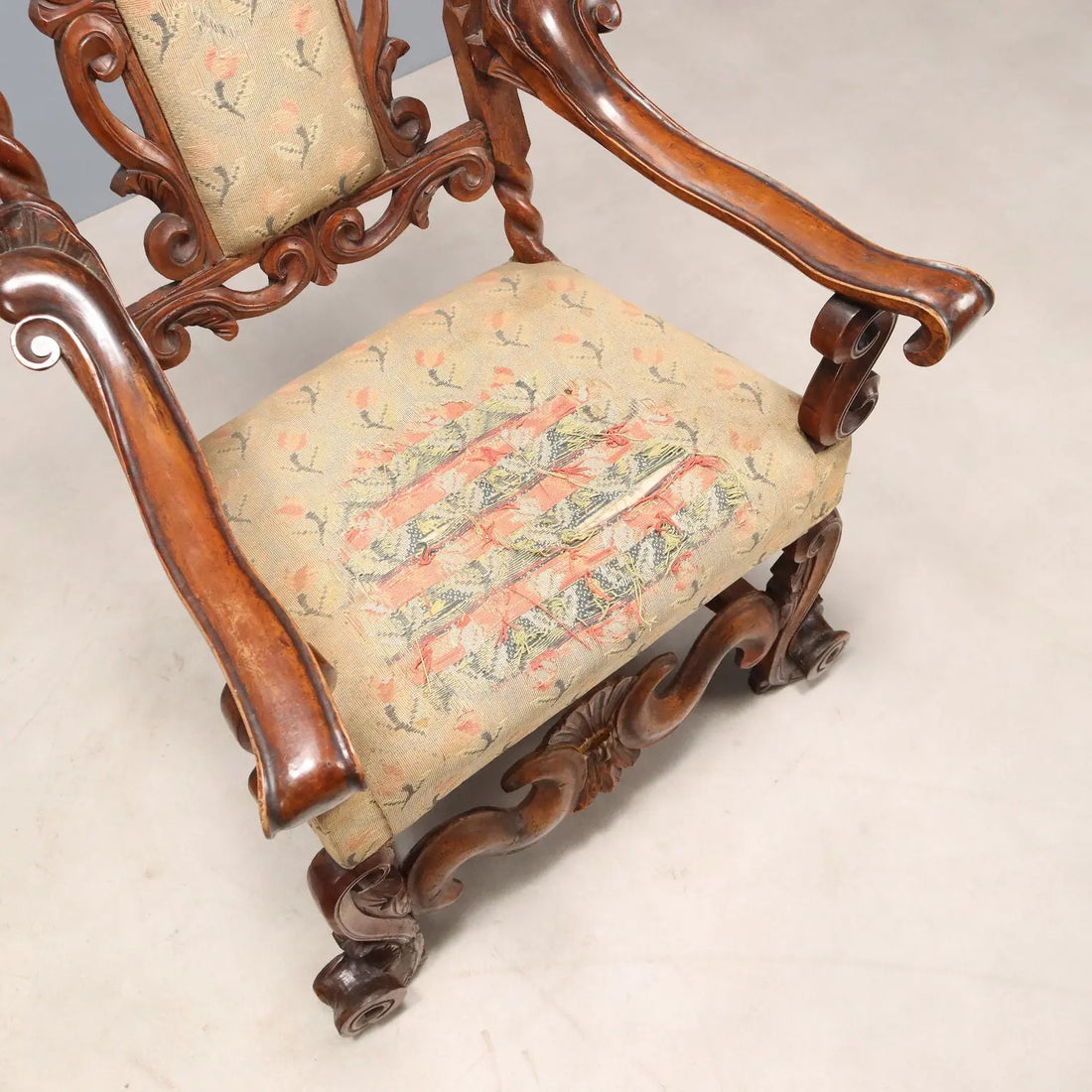 Antique Baroque Armchairs Walnut Fabric Italy XVII Century