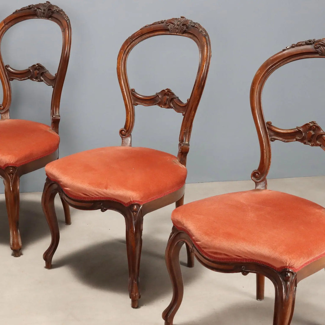 Louis Philippe Walnut Chairs, 19th Century Italy