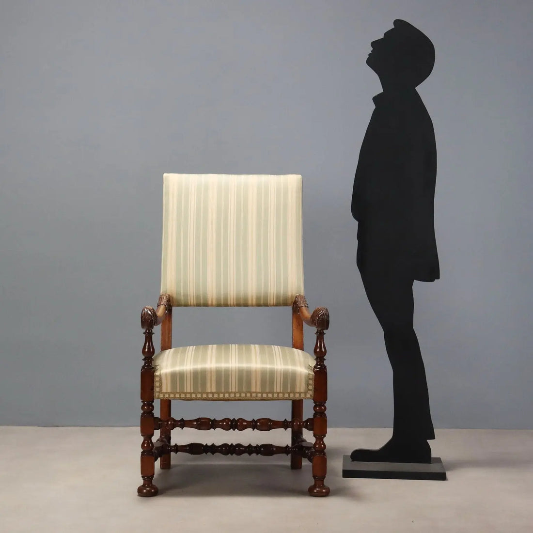 Baroque Walnut High Chair - Italy 17th-18th Century