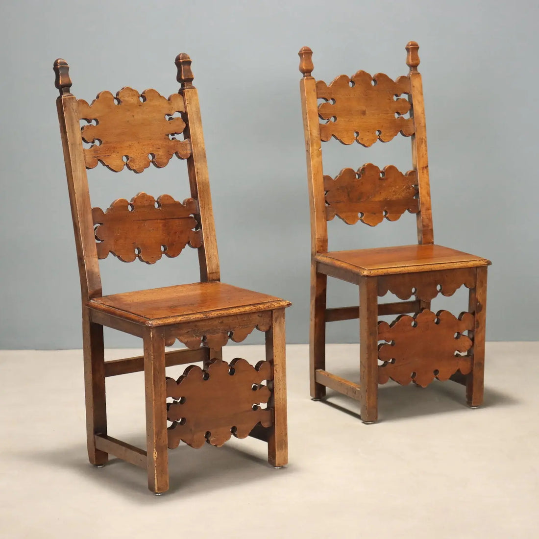 Pair of Baroque Walnut Chairs - Italy 18th Century