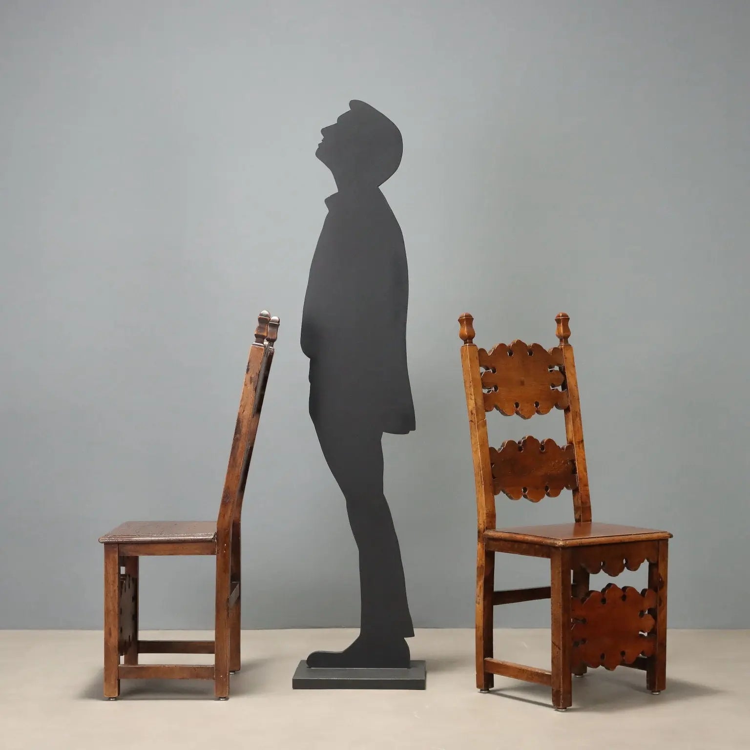 Pair of Baroque Walnut Chairs - Italy 18th Century