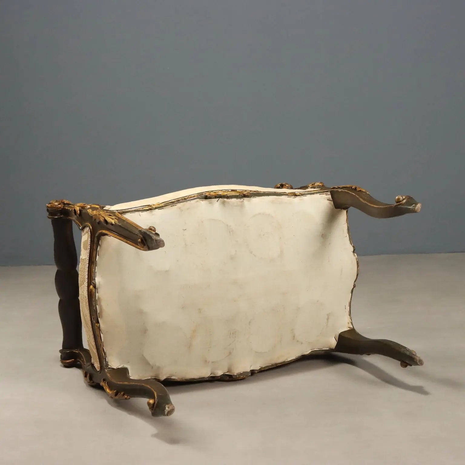 Barocchetto Stool in Gilded Carved Wood