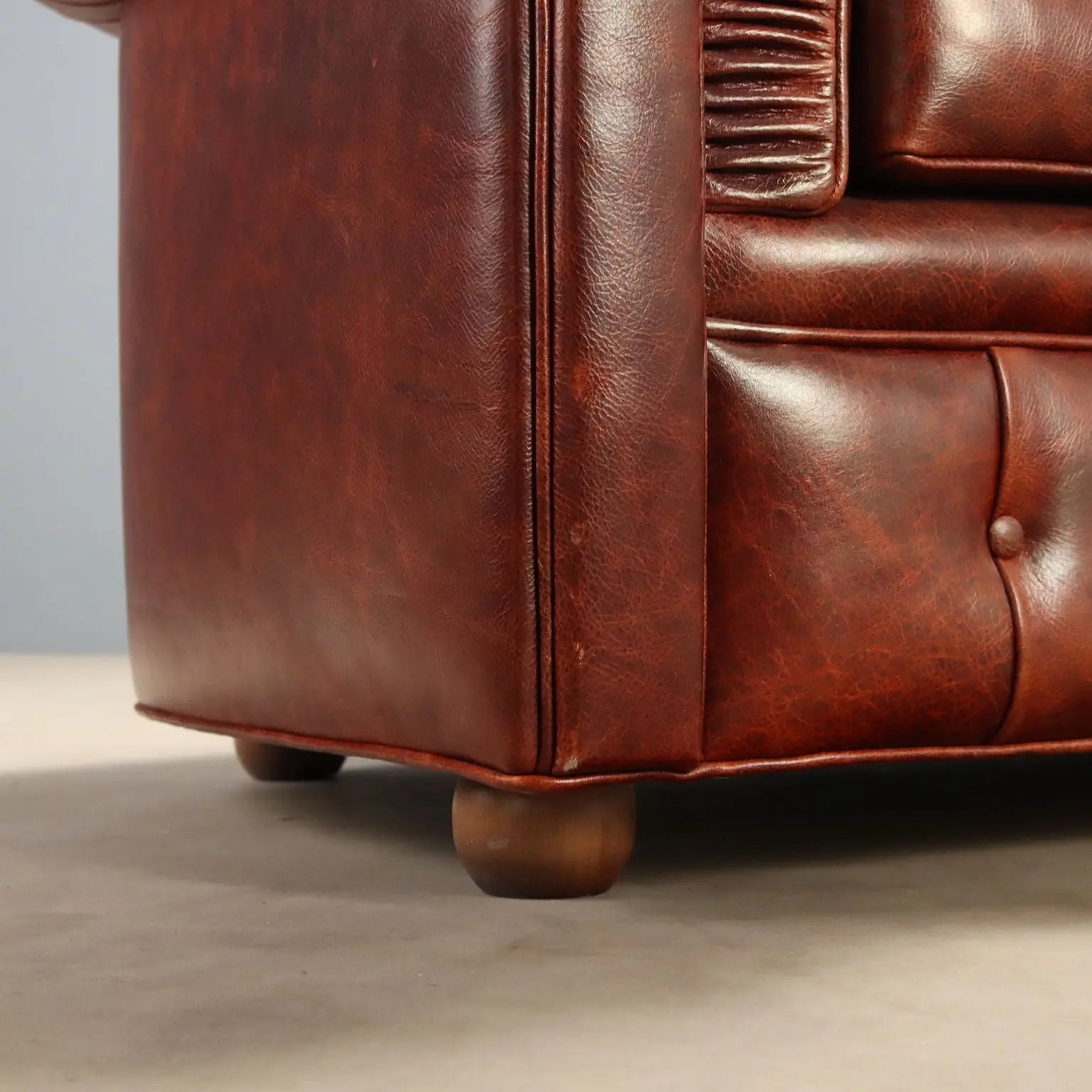 Tobacco Leather Chesterfield Sofa